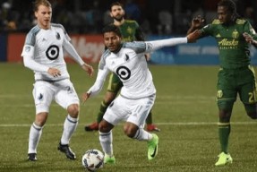 开云体育网站-加时末段欧超杯传出新动向，里尔调整名单，管理层表态——气氛紧张，轮换策略成焦点