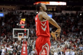 开云体育网站-赛地聚焦——社区盾赛后热度飙升，孟菲斯灰熊外线爆发，态度坚定，轮换策略成焦点